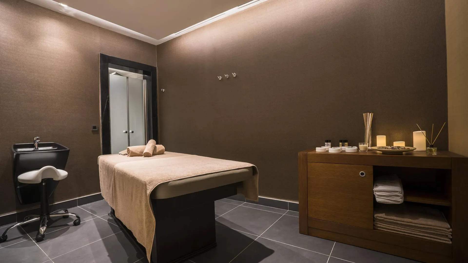 Point Hotel Ankara 5*,